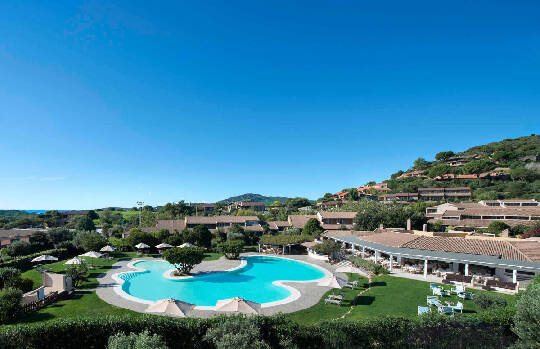 Chia Laguna, Hotel Village